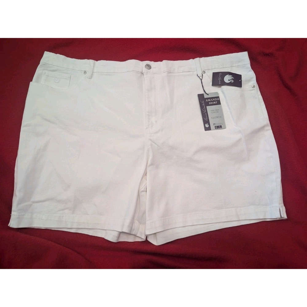 NEW Gloria Vanderbilt Amanda Slimming Stretch Denim White Shorts  Womens  24W